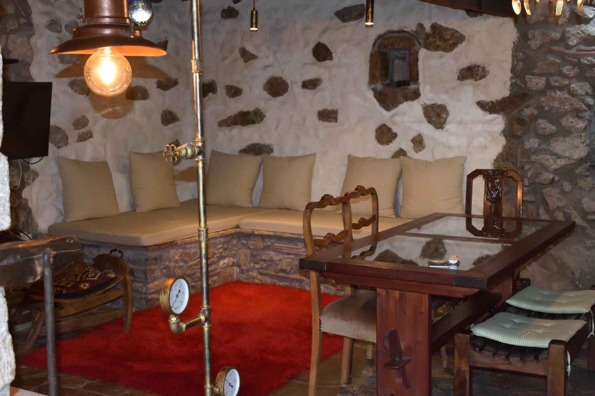 Μικρή Πέτρινη Μεζονέτα 2 Villa Lilaia Ngoại thất bức ảnh